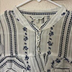 Blouse in White and Navy